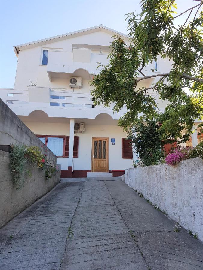 Comfort Apartment On The Beach 卡利 外观 照片