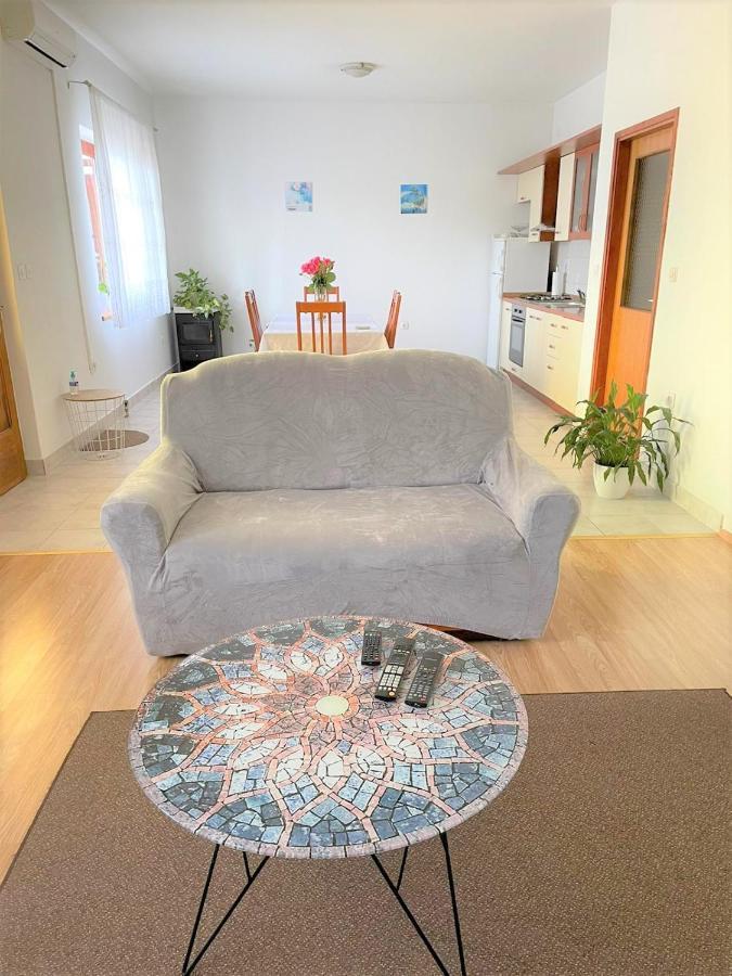 Comfort Apartment On The Beach 卡利 外观 照片